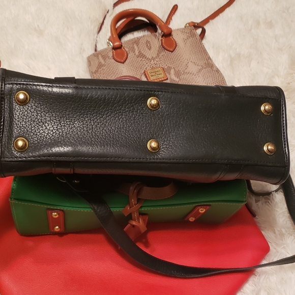 DOONEY BOURKE LOT - Picture 7 of 10